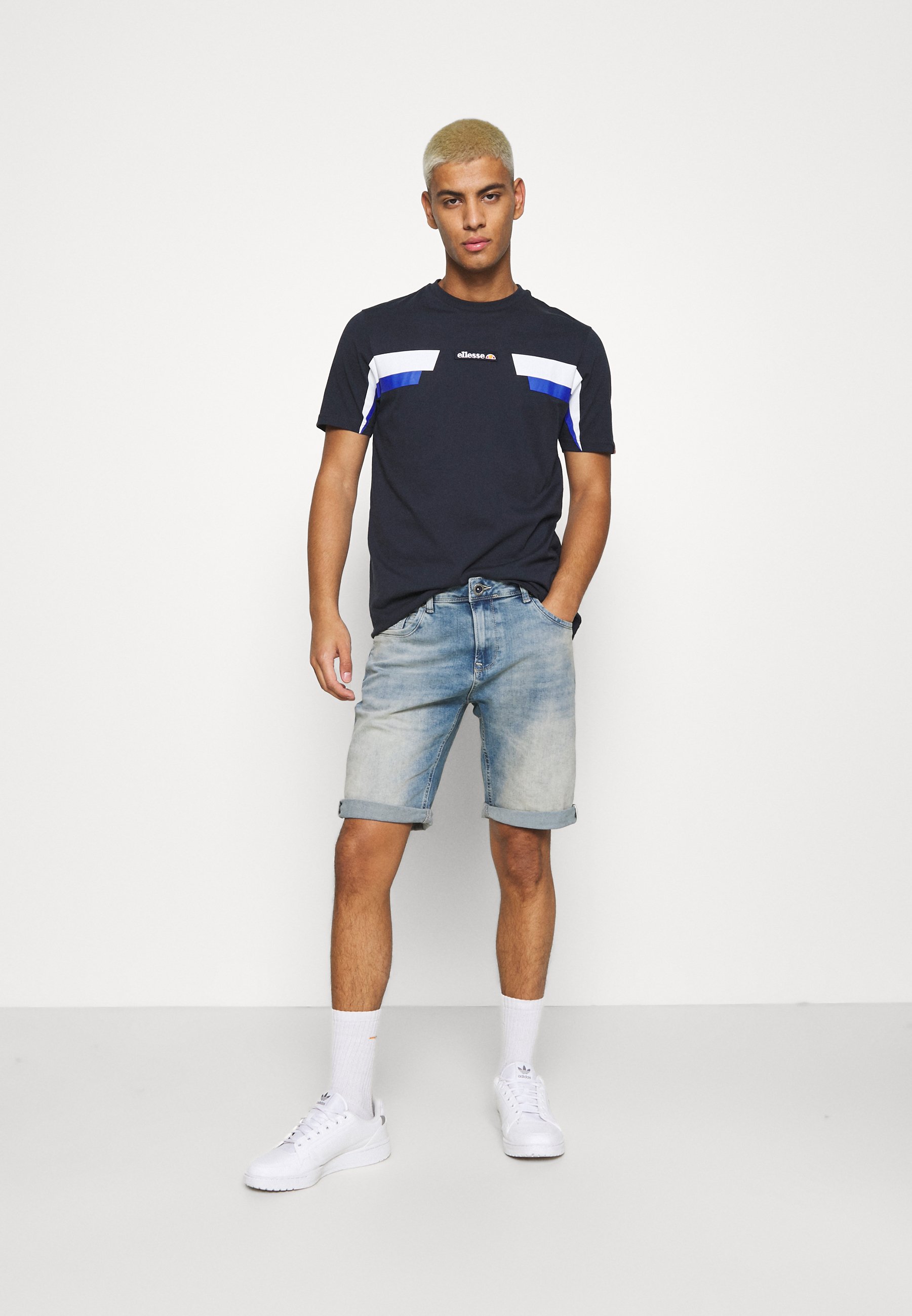 Cars Jeans BRASS - Džinsiniai šortai - bleached used/nuskalbta - Zalando.lt