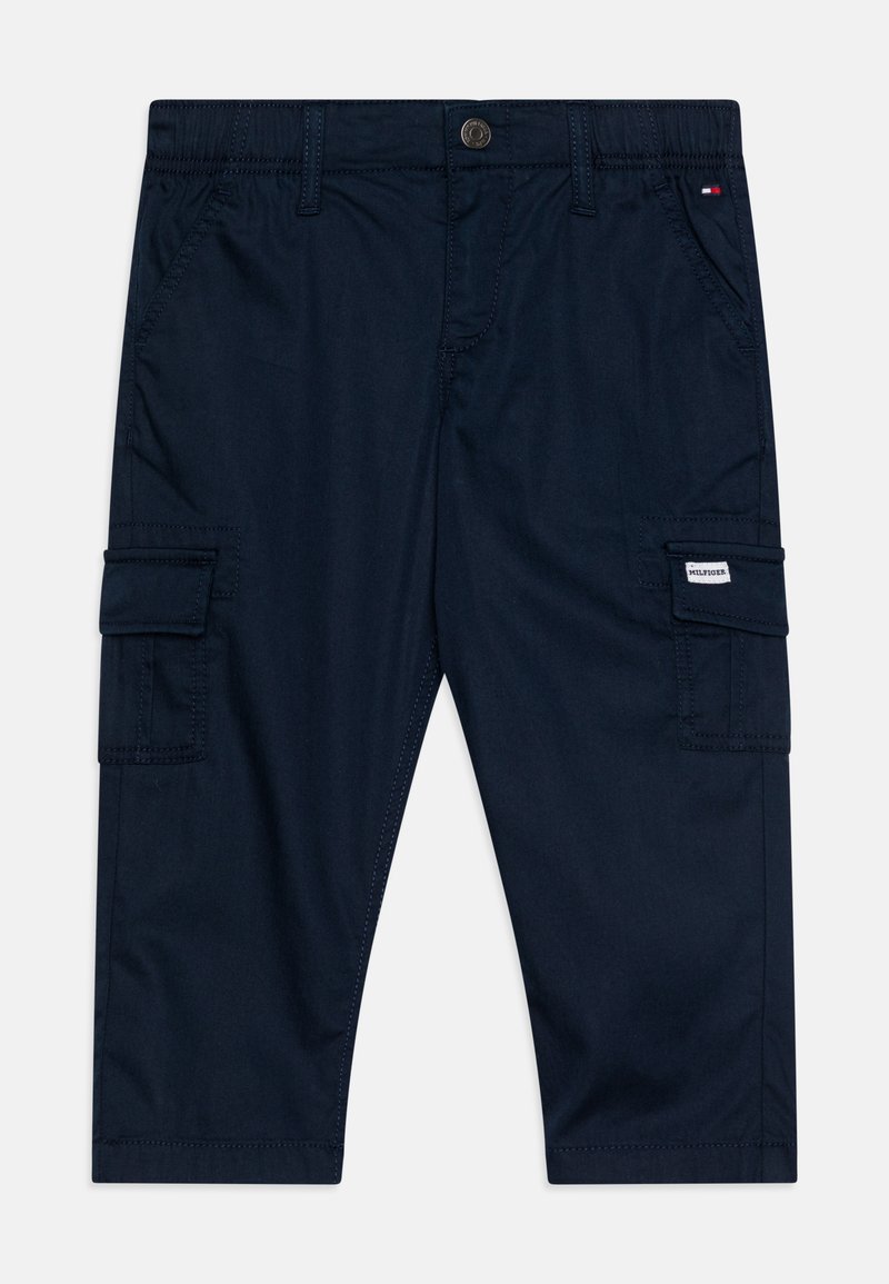 Navy cargobroek met knoopsluiting, elastische tailleband, meerdere zijzakken en stikdetails. Glad stof zonder patronen.