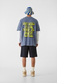 Lost Youth TEE - SUNSET FILTERS - Tričko s potlačou - violablue