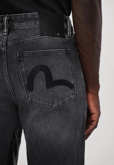 Evisu Džíny Relaxed Fit - black