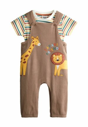 Salopette marrone per bambini con applicazioni di giraffa e leone e scritta "Safari Friends", abbinata a una maglietta a maniche corte a righe.