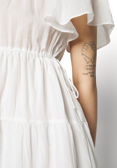 DESIGNERS REMIX LUCIA LAYER DRESS - Φόρεμα ημέρας - white