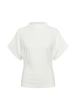 Bílý krátký rukáv top s vysokým výstřihem. Hladká textilie, uvolněný střih, jemné nařasení na bocích zvýrazňující siluetu.