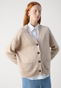 Marc O'Polo CARDIGAN LONGSLEEVE V NECK - Strickjacke - blushed camel
