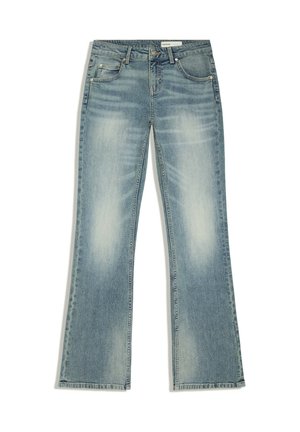 Bershka, LOW-RISE SLIM FIT BOOT-CUT JEANS - JEANS - Jeans Bootcut - blue denim