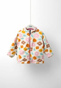 Fleecejacke mit floralem Muster in Pink, Orange und Blau auf einem cremfarbenen Hintergrund. Mit einem Reißverschluss vorne und hohem Kragen.