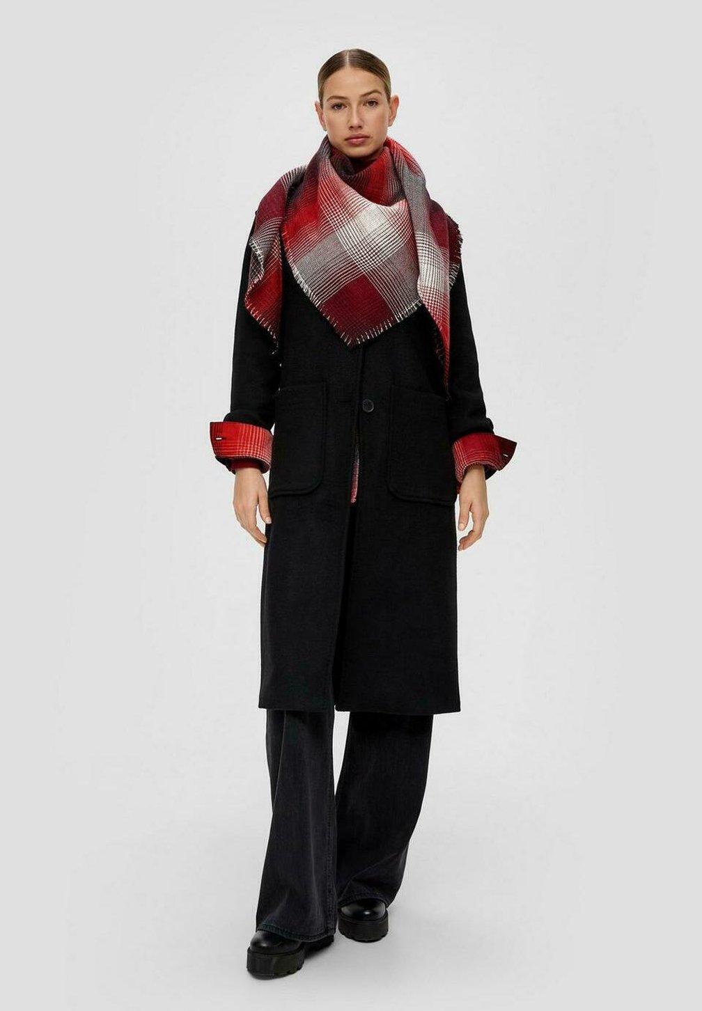 Schal mehrfarbig/hellrot Zalando