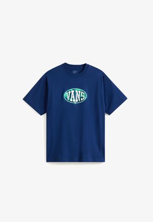 Camiseta de algodón azul marino de manga corta con un logotipo ovalado blanco y verde con el texto "VANS" en el centro. Corte clásico y cuello redondo.