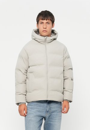 Hellgraue gepolsterte Jacke mit Kapuze, ausgestattet mit einem Frontreißverschluss, elastischen Bündchen und einem leicht verkürzten Design.