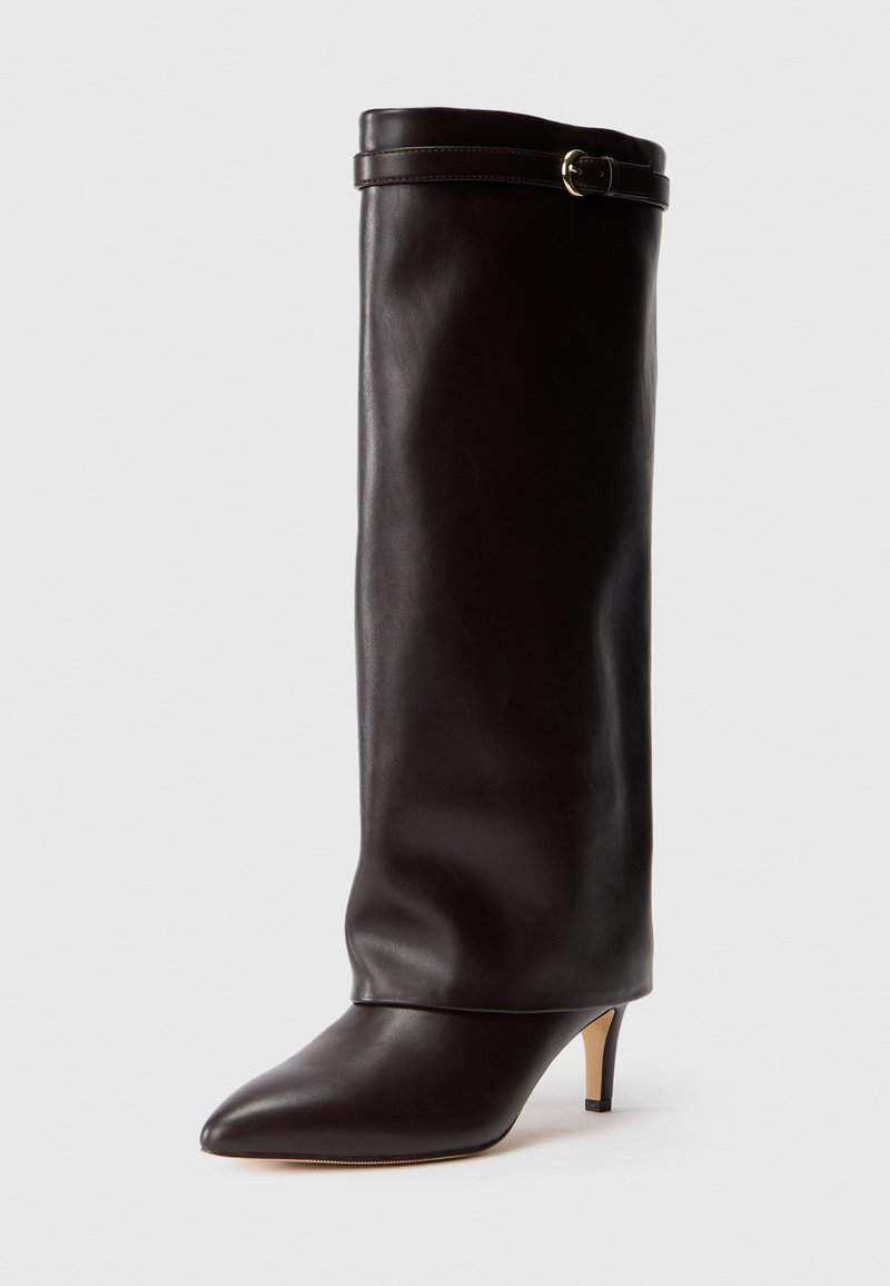 Madden Girl Women's Doreen Fashion Boot - Lug Sole, Man-Made Upper, Stylish & Comfortable