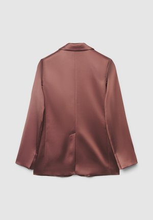 Rückansicht eines langärmeligen, mauvefarbenen Satinblazers mit Reverskragen und mittigem Rückenschlitz.