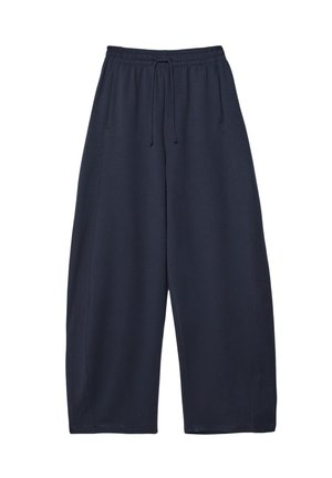 - Spodnie treningowe