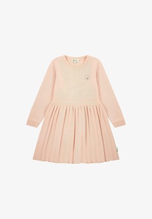 Różowa swetrowa sukienka z długimi rękawami, prążkowanym korpusem i plisowanym dół. Posiada mały emblemat misia na klatce piersiowej oraz okrągły dekolt.