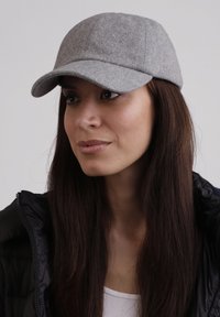 CASH-MERE Cappellino - grau