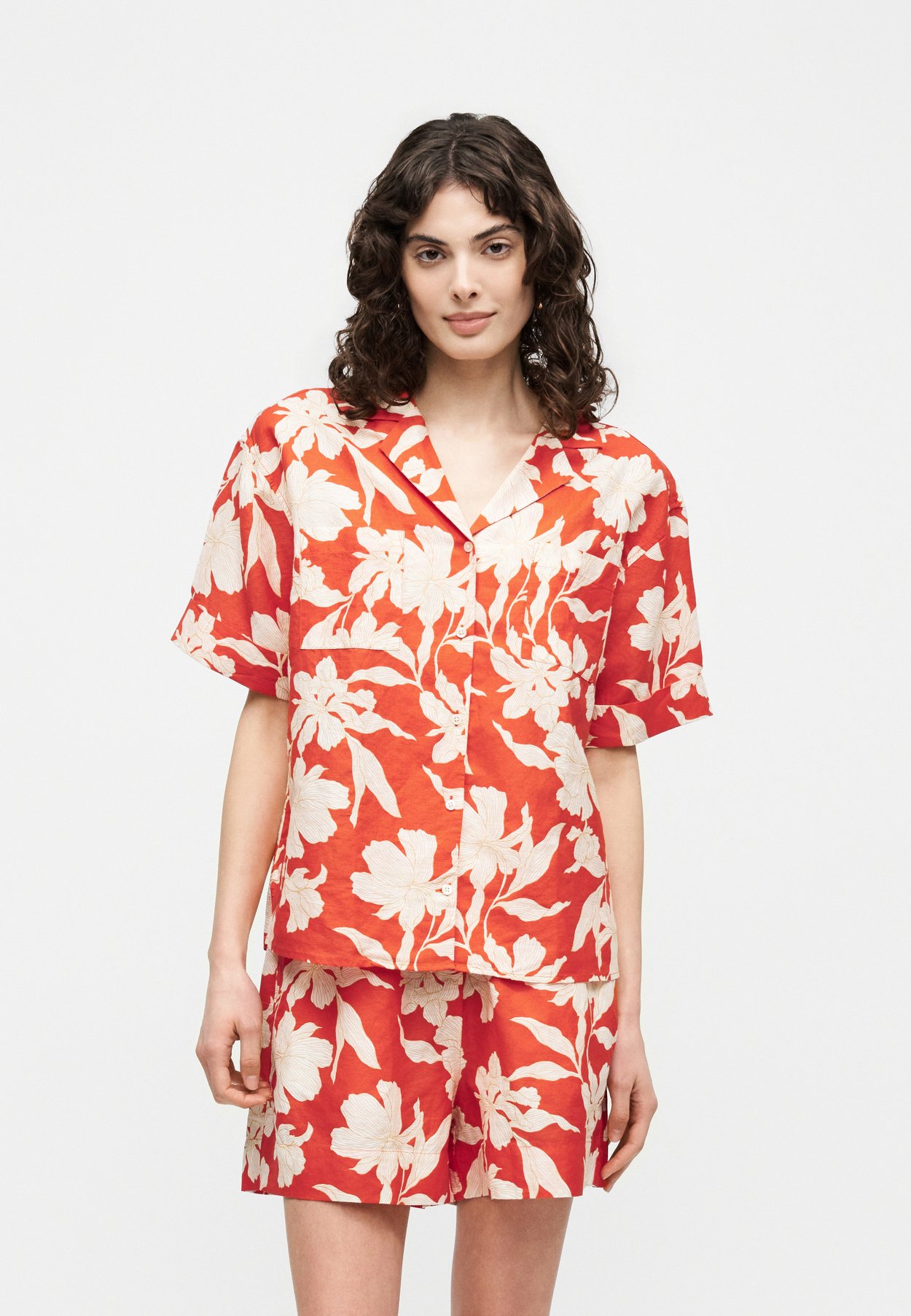 FLORAL PRINT SHIRT