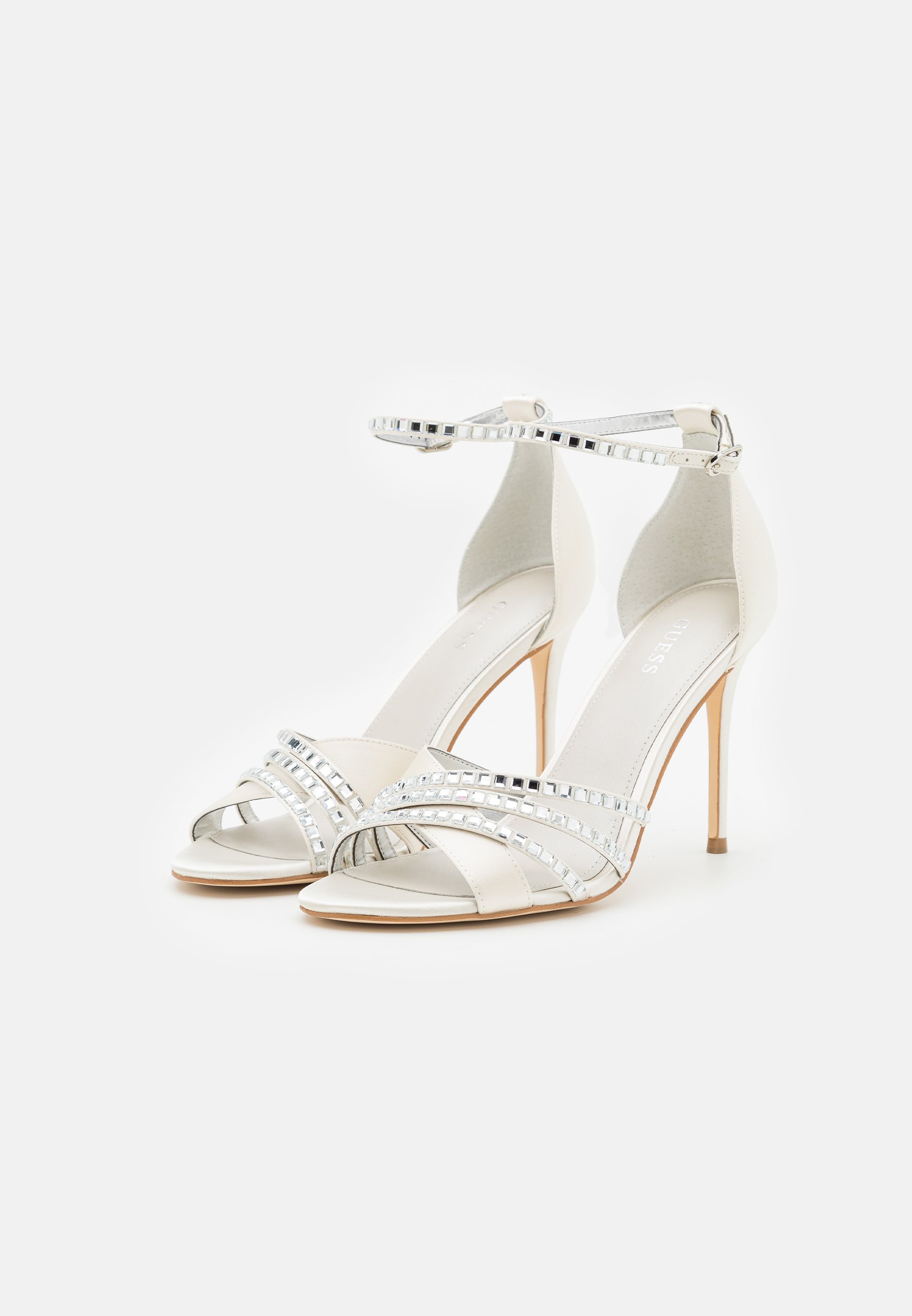 Badgley Mischka Cady Sandali Con Tacco E Fibbia A Cuore – Pelle, Fodera In Pelle, Bianco Tenue, 36 EU