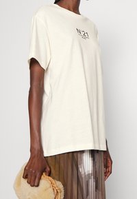 N°21 T-shirt imprimé - white