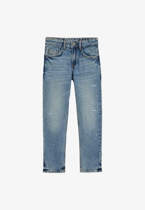 Svijetloplave traperice ravnog kroja s istrošenim detaljima i pet džepova. Pojas označen natpisom "BLUE RIDGE".