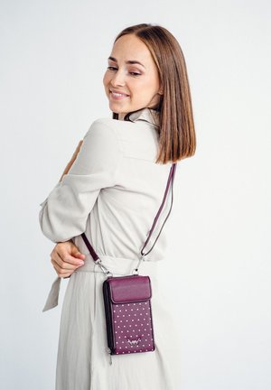VUCH, NIKOLETT - Handytasche - red