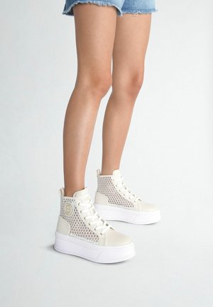 Sneakersy wysokie