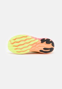 New Balance FRESH FOAM X 1080 V13 - Utcai futócipők - dolce