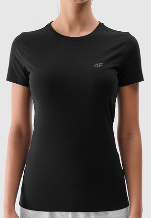 - T-shirt basic