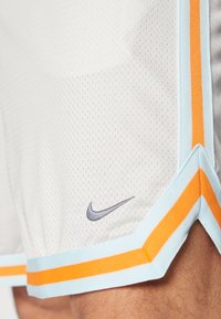 Nike Performance DNA SHORT - Spordišortsid - phantom/glacier blue/ashen slate