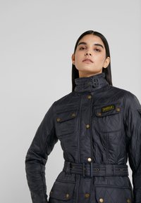 Barbour International POLARQUILT - Könnyű dzseki - navy
