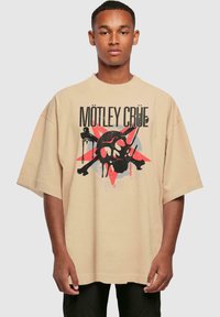 Merchcode MOTLEY CRUE - MONTAGE SKULL HUGE - Top s dlouhým rukávem - unionbeige