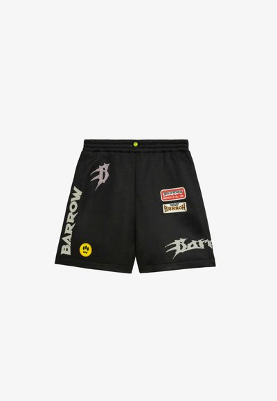 Schwarze Sportsshorts mit mehreren Barrow-Logos, einem gelben Smiley-Patch und grafischem Text auf den Vorderseiten und am Bund.