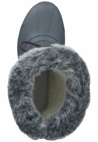 Szare wodoodporne buty z teksturowanym gumowym wierzchem i puszystym futrzanym kołnierzem. Wnętrze wykonane z miękkiego materiału dla komfortu.