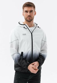 Ombre LIGHTWEIGHT SPORTS WITH EFFECT - Chaqueta de entrenamiento - black