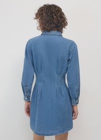Calliope CON PINCES - Robe chemise - blu denim scuro