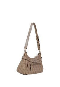 Bolso beige con estampado y superficie texturizada, correa ajustable única, bolsillo frontal con cremallera y detalles en hardware de tono dorado.