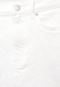 PULL&BEAR Denimová sukňa - white