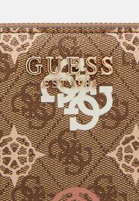 Guess ELIETTE LOGO - Punge - latte multi