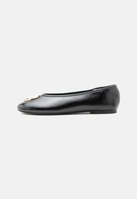 Επιλέχθηκε, black