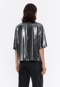 Bimba Y Lola HOMBRERAS  - Camiseta estampada - plata