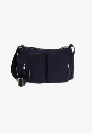 Bolso cruzado de color azul marino con dos bolsillos frontales, cierre de cremallera y correa ajustable. Fabricado en tejido texturizado con acentos de hardware elegante.