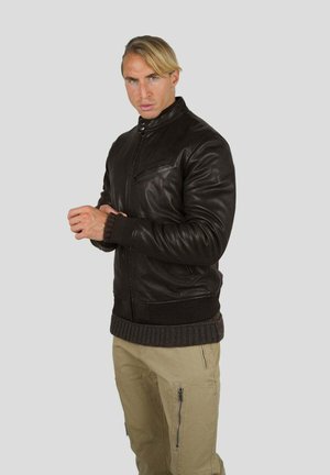 CARDINAL ALPHA - Veste en cuir - marron