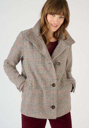 Abrigo de mezcla de lana de corte doble con gran cuello, patrón de cuadros en beige, azul y rojo. Cuenta con bolsillos laterales y detalles de botones.