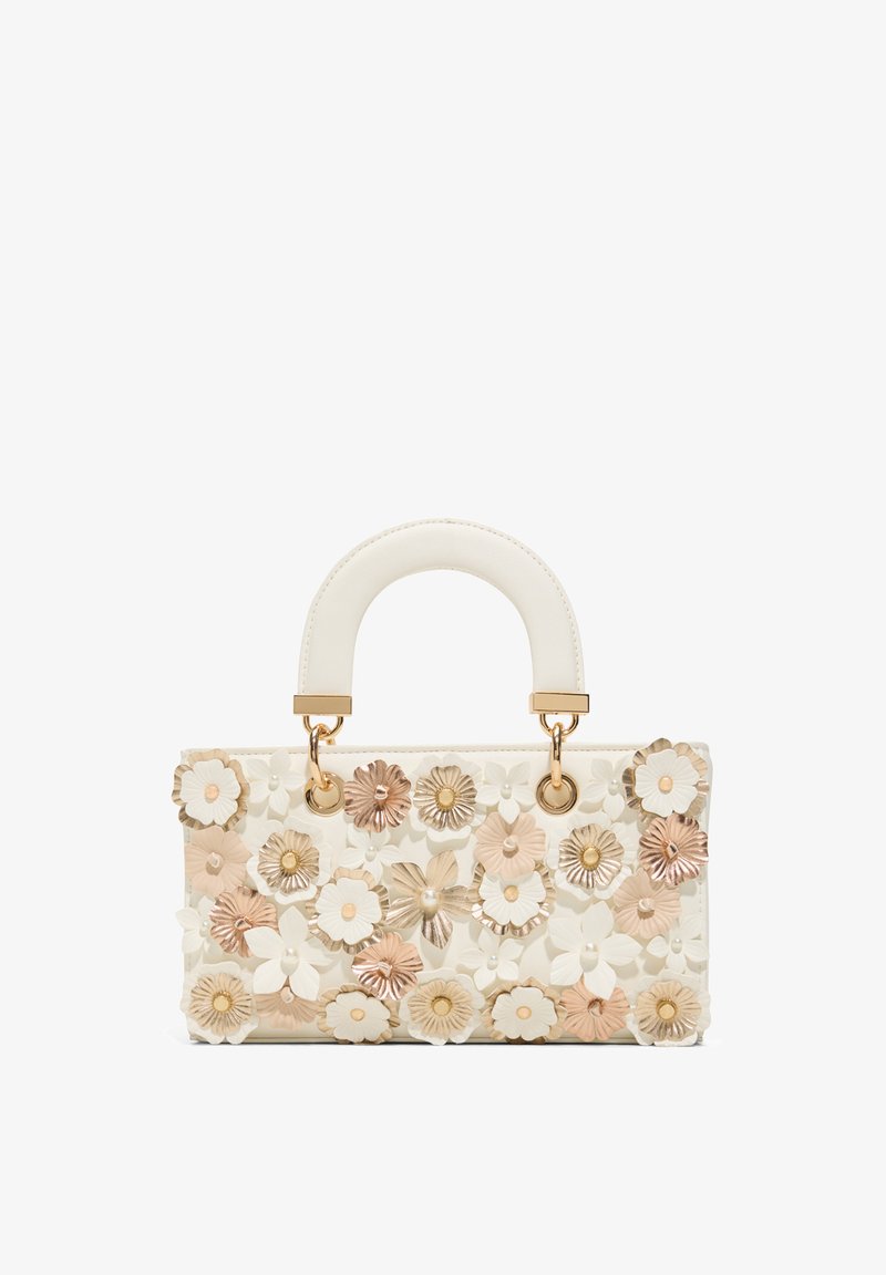 Sac à main rectangulaire blanc avec poignée courbée, orné d'applications florales 3D beige, or et blanches, et de ferrures dorées.