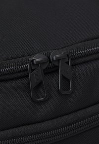 Puma FUNDAMENTALS SPORTS BAG S UNISEX - Sportovní taška - black