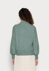 Esprit Sweter