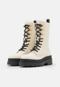 Scotch & Soda AUBRI - Plateaustøvletter - offwhite