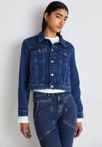 Tommy Jeans - IZZIE - Spijkerjas - dark blue Miniatuurafbeelding 1