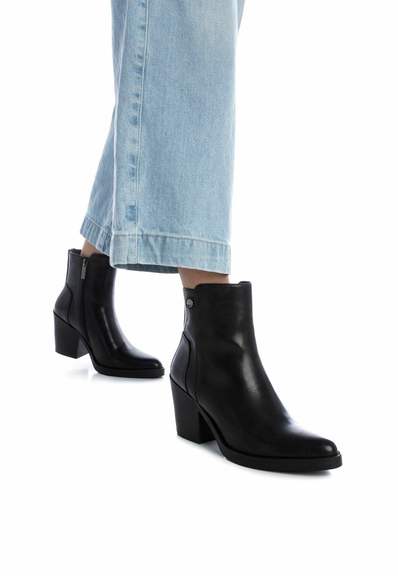 Refresh Botines camperos - black