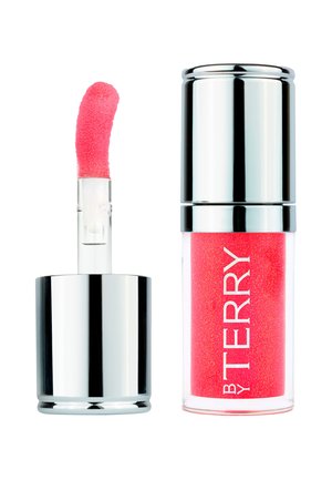 Glänzendes, silbergekapptes, durchsichtiges Röhrchen mit leuchtend pinkfarbenem Lipgloss und gebogenem Applikatorstab daneben.