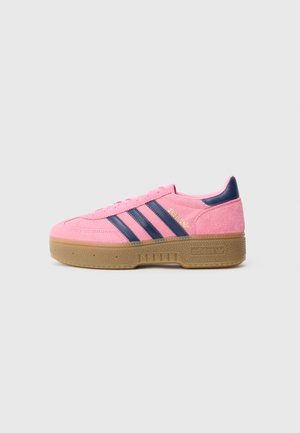 HANDBALL SPEZIAL BOLD W - Tenisice - bliss pink/night indigo/gum