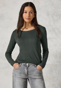 Cecil MIT RUNDHALS - Langarmshirt - grün